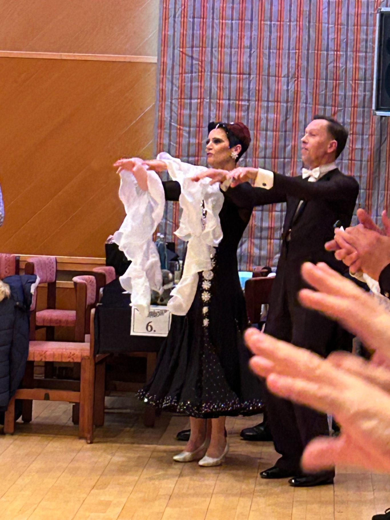 ... vorne gute Laune ...🎶