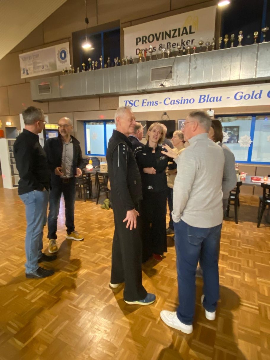 Tanzkreis Sonntag Aera